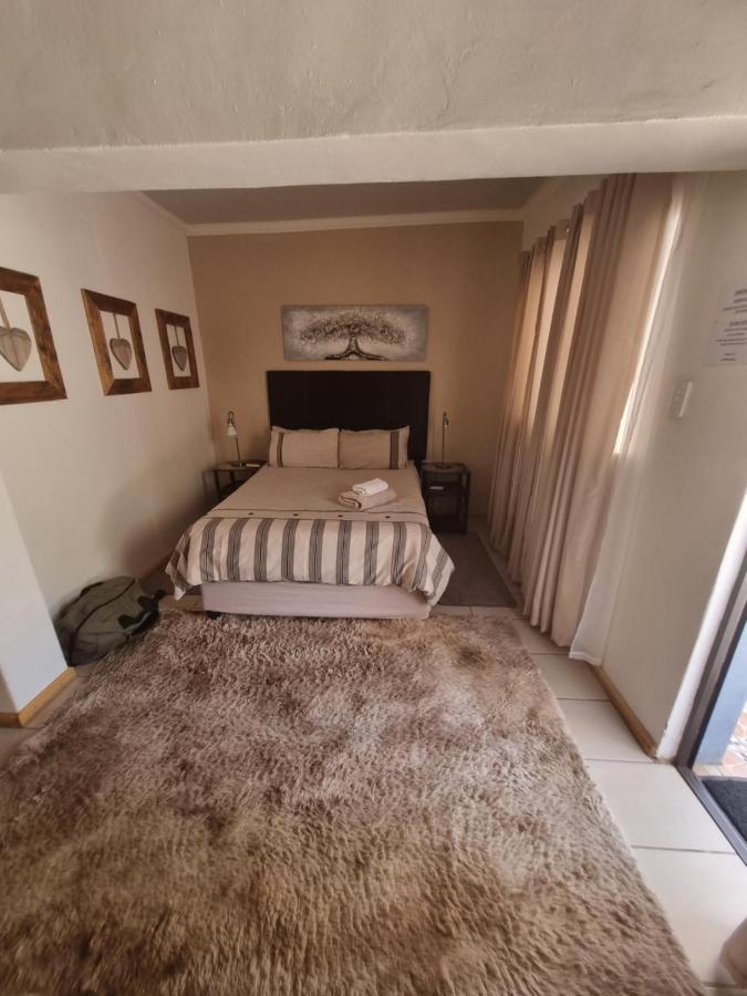 Sondela Bed & Breakfast Aliwal North Bagian luar foto