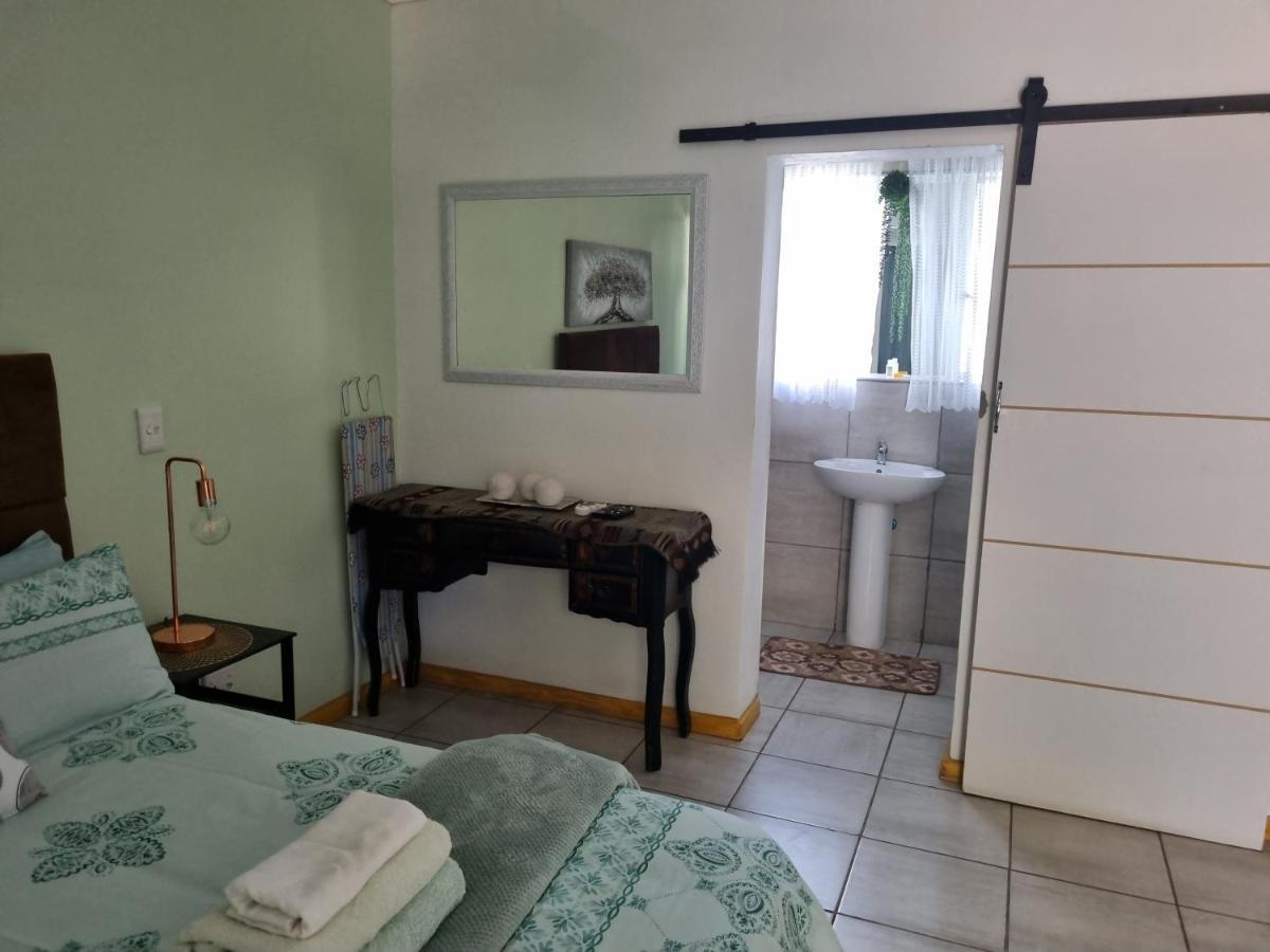 Sondela Bed & Breakfast Aliwal North Bagian luar foto