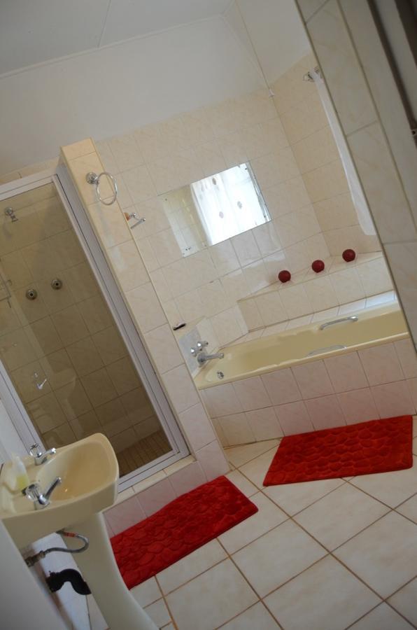 Sondela Bed & Breakfast Aliwal North Bagian luar foto