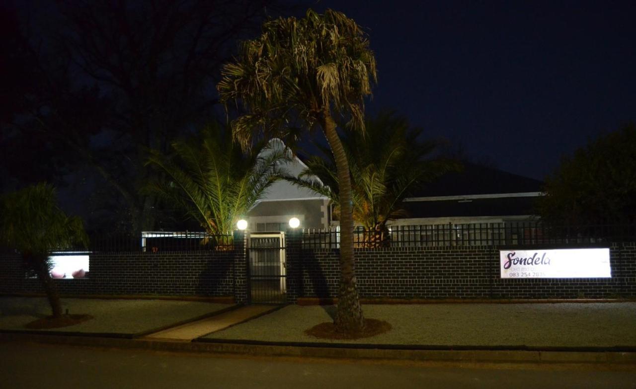 Sondela Bed & Breakfast Aliwal North Bagian luar foto