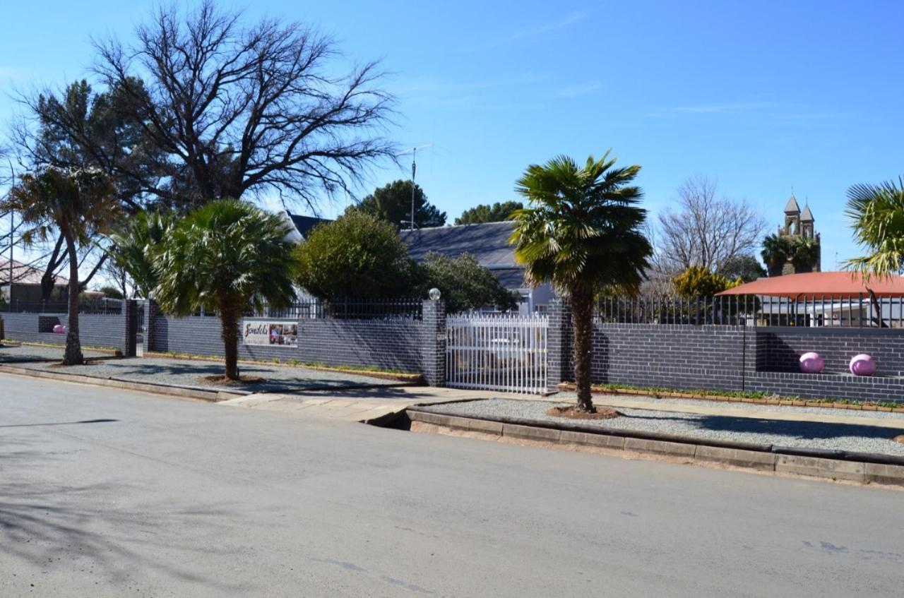 Sondela Bed & Breakfast Aliwal North Bagian luar foto